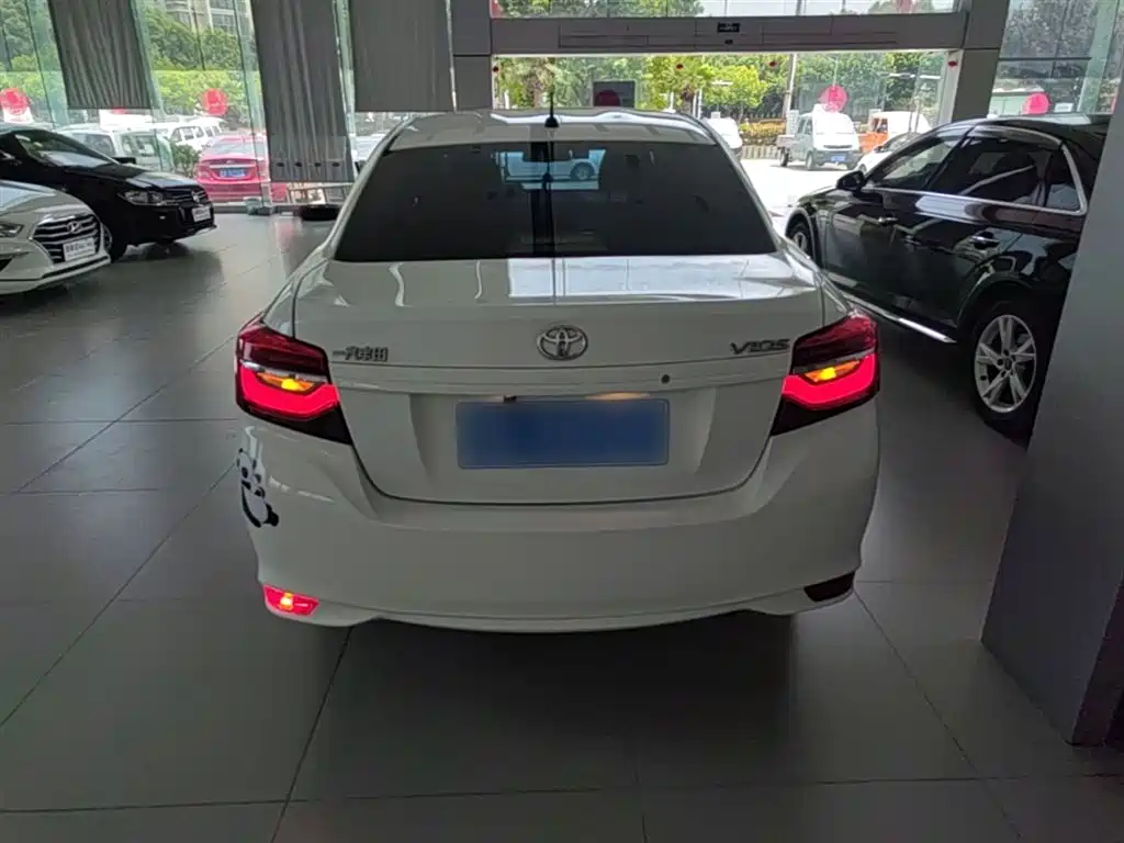 Toyota Vios 2021 1.5L Manual Chuangxing Edition фото 6