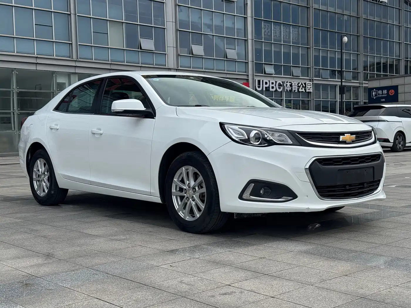 Chevrolet Malibu 2017 1.5T Automatic Comfort Edition фото 3