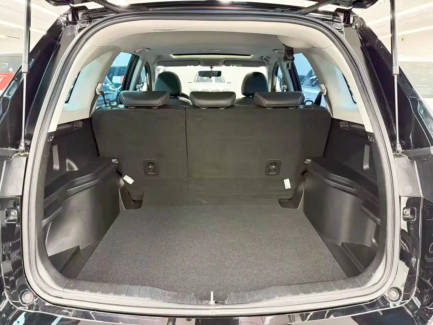 Haval M6 2023 2023 PLUS 1.5T DCT Luxury Smart Connect