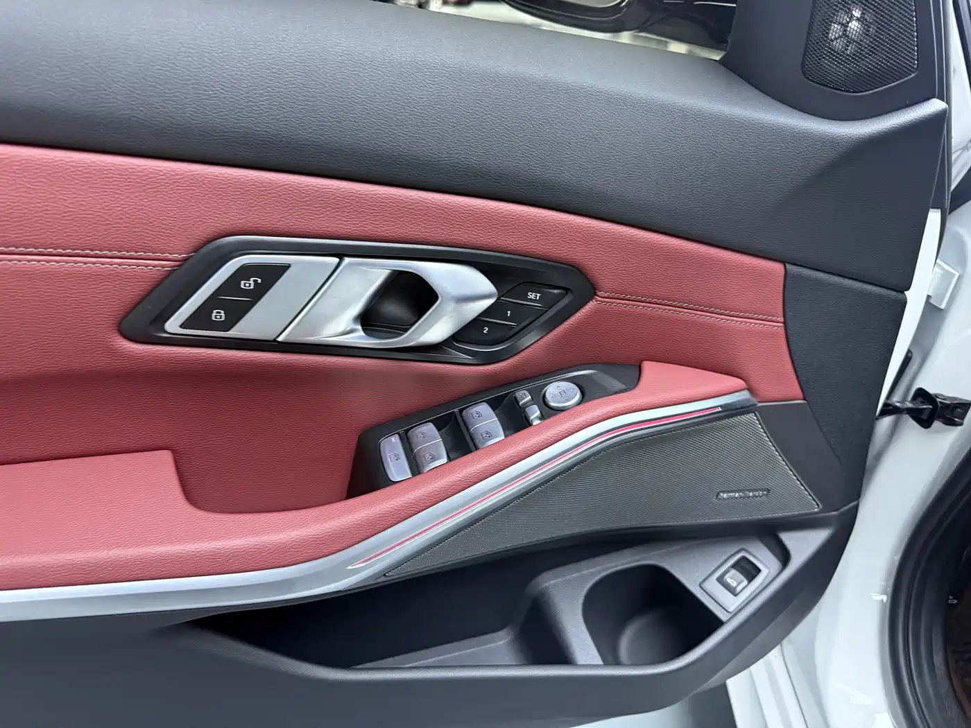 BMW 3 Series 2024 325Li M Sport Shadowline Package фото 15