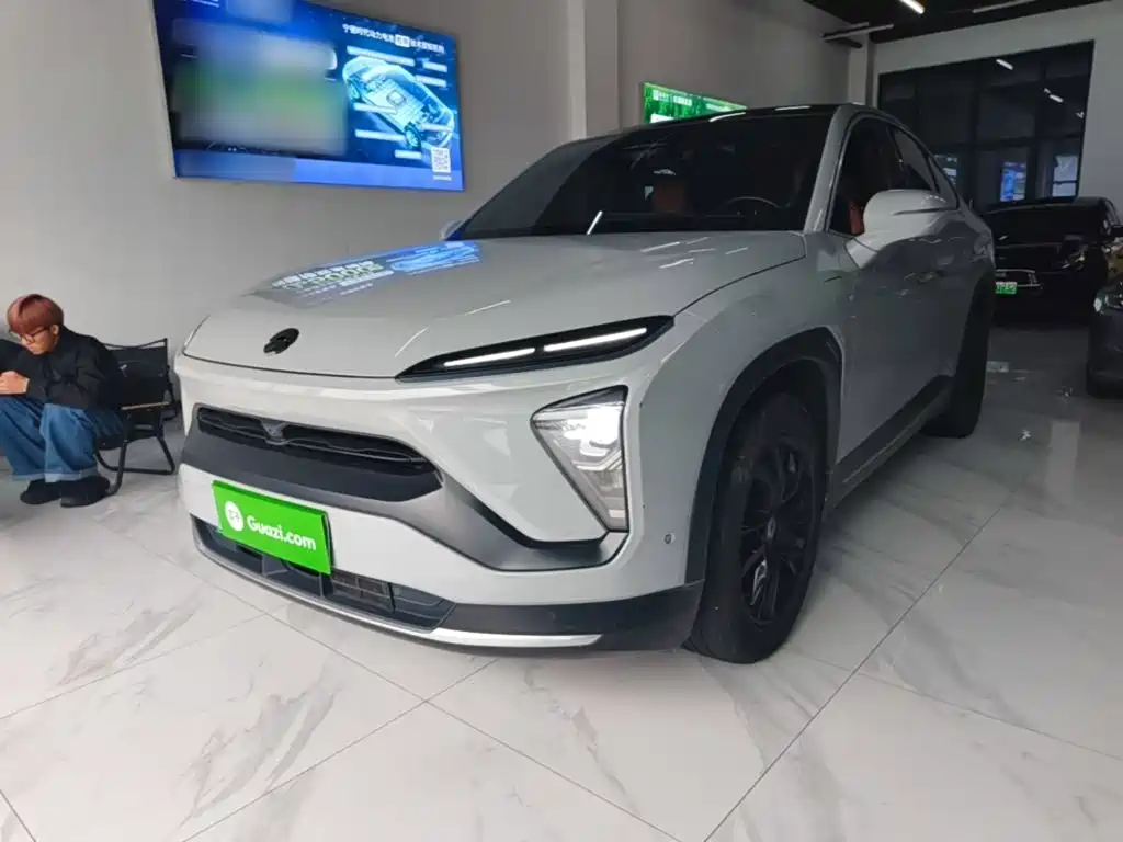 Фото 1 - NIO EC6