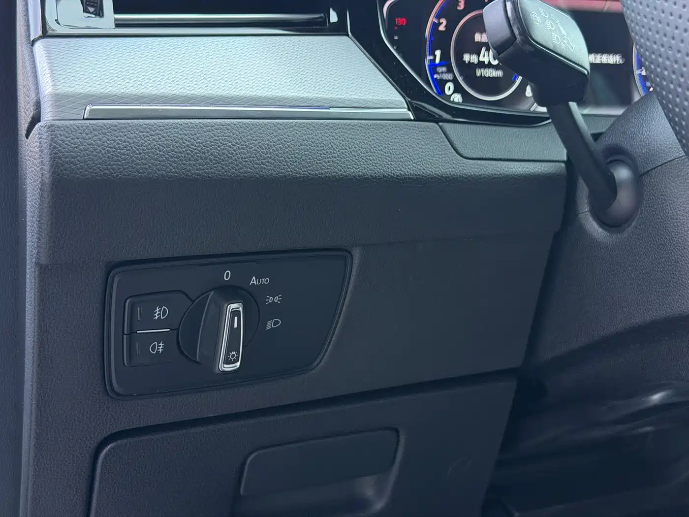 Volkswagen Magotan 2023 Model 2 Million Commemorative Edition 330TSI DSG Luxury фото 24