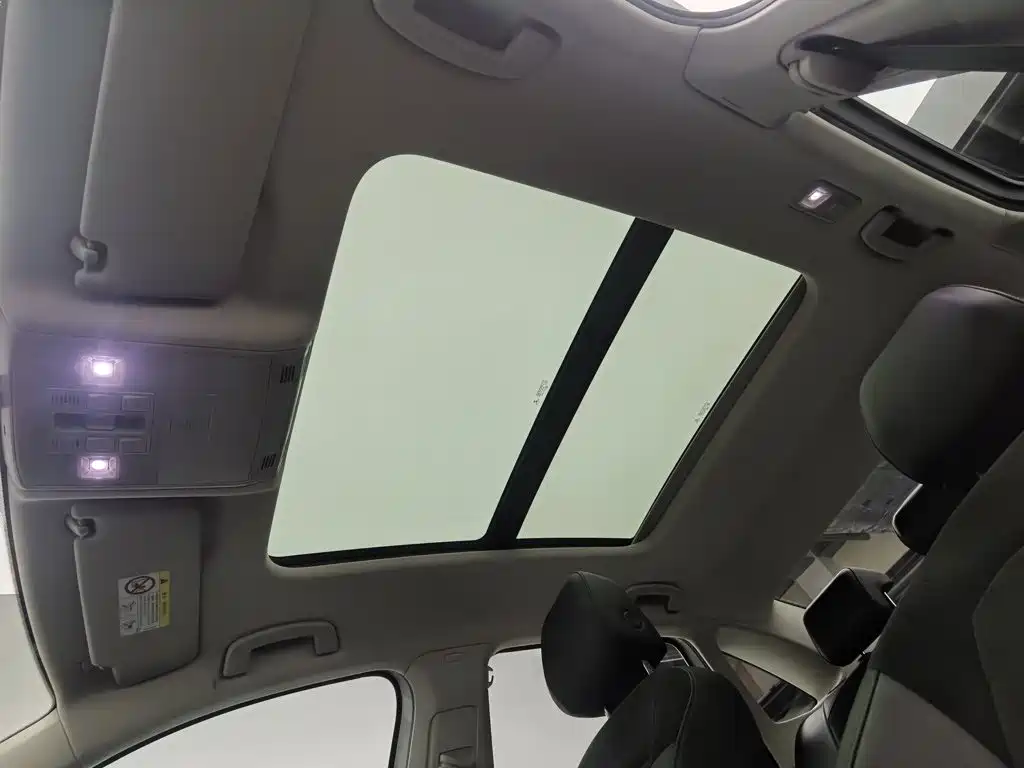 Volkswagen Sagitar, миниатюра 14