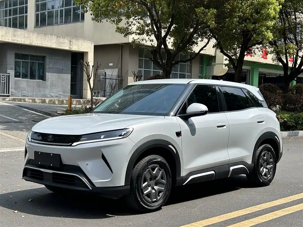 BYD Yuan UP 2025 Smart Drive Edition 401KM Vitality Version фото 2