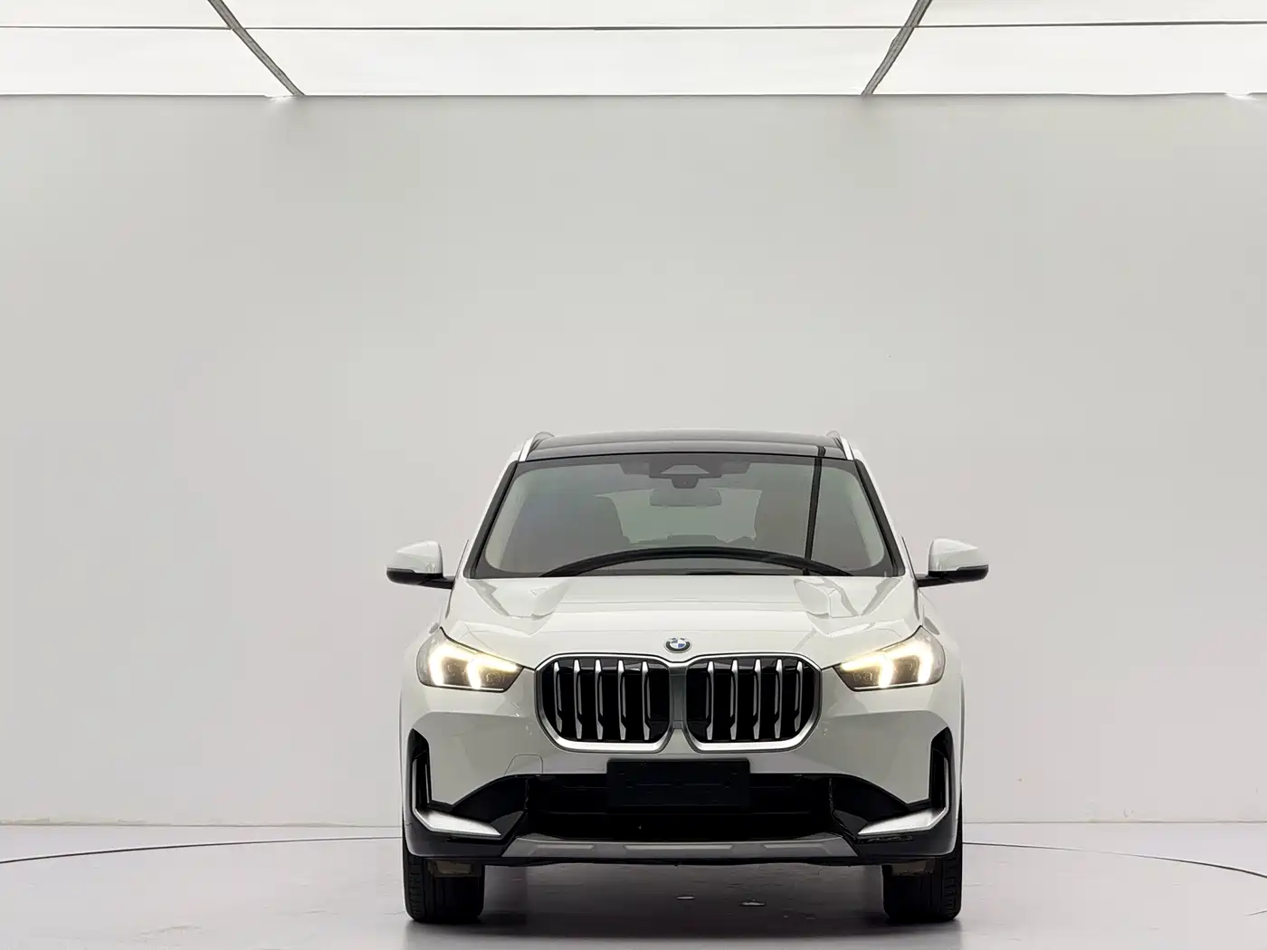 BMW X1 2023 sDrive20Li X Design Package фото 2