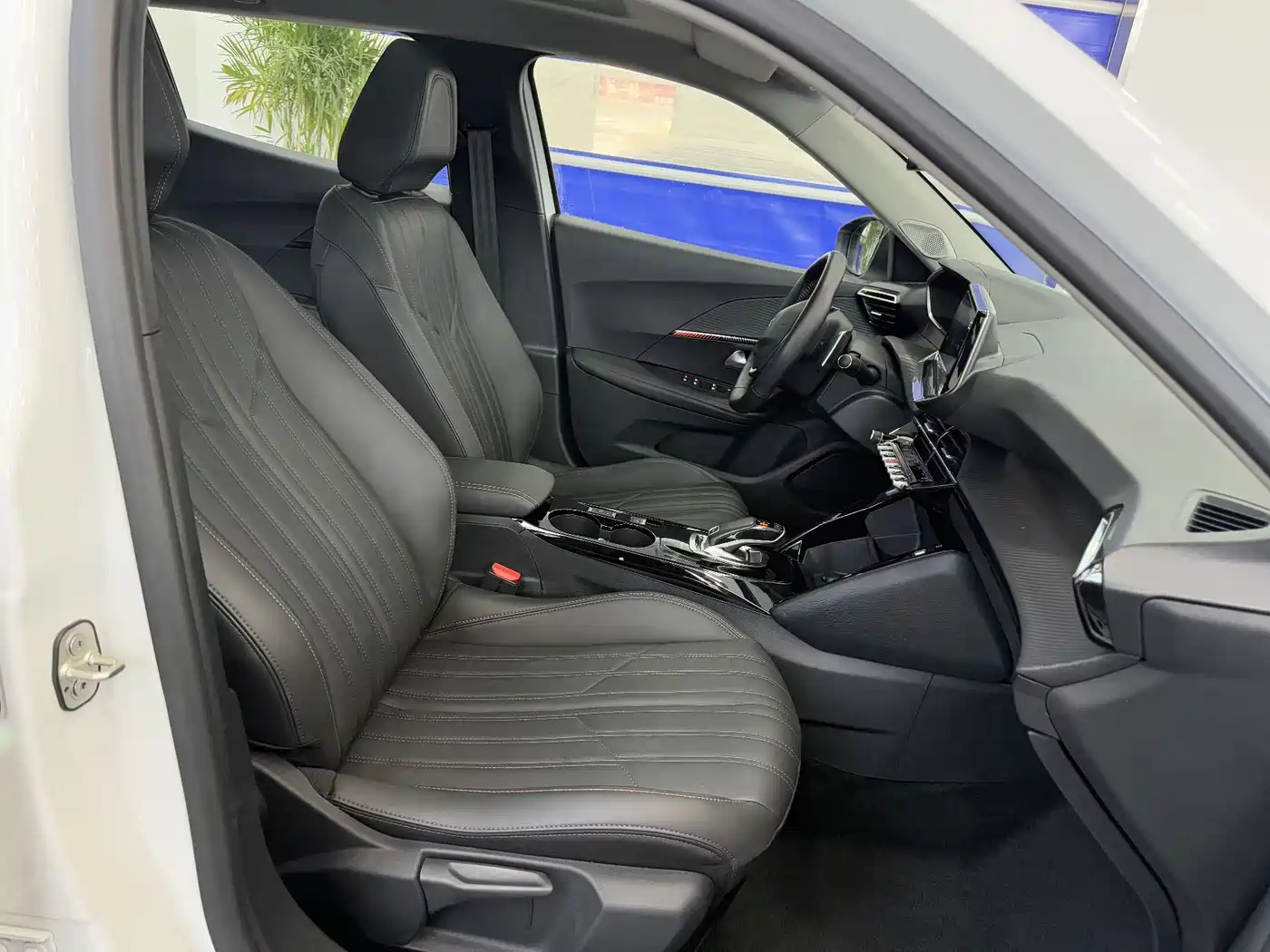 Peugeot 2008 2022 230THP THE ONE фото 19