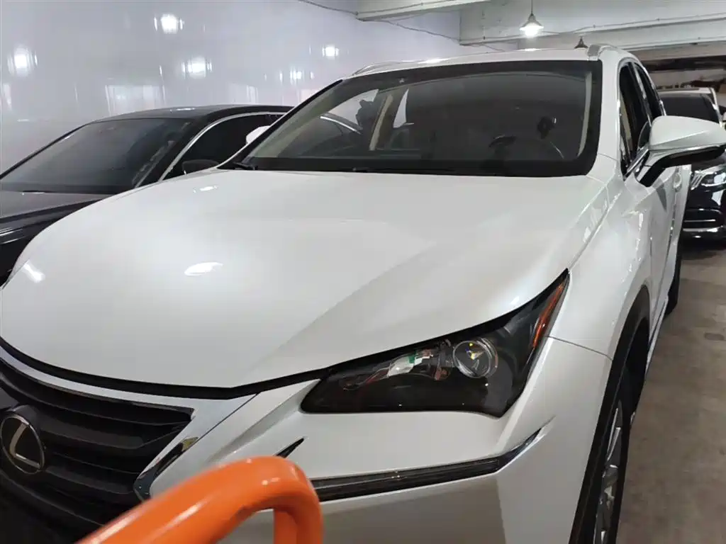 Lexus NX 2016 200 AWD F Sport фото 3