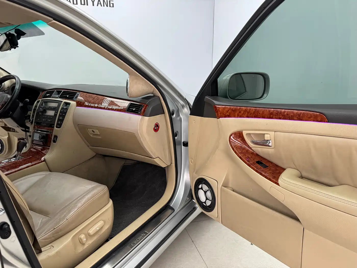 Toyota Crown 2007 2.5L Royal Special Edition фото 12