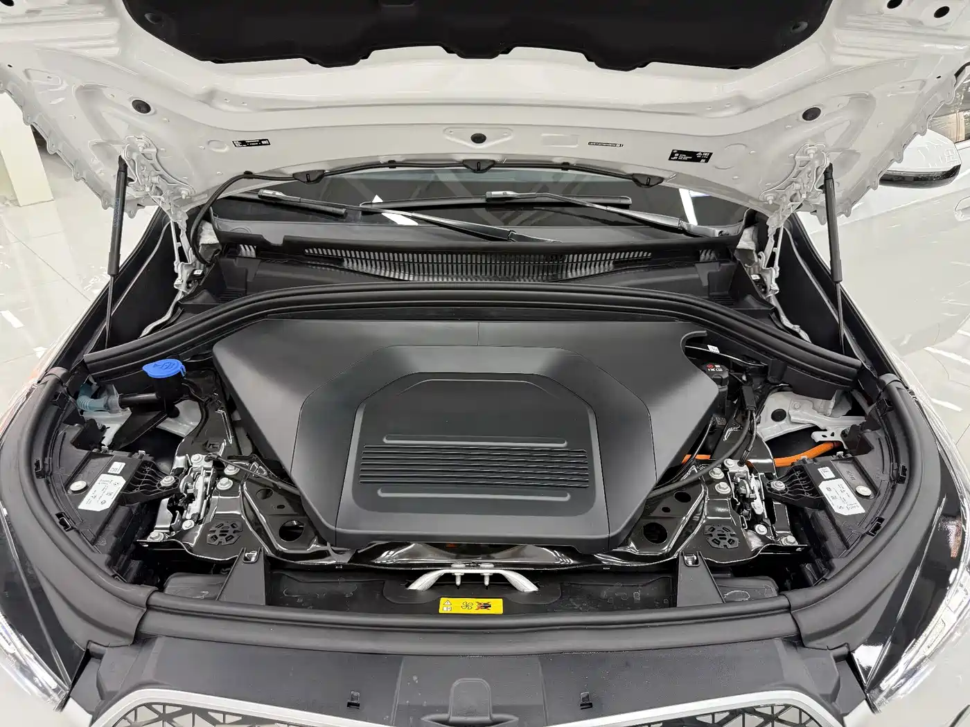 BMW iX1 2025 2023 eDrive25L X Design Package