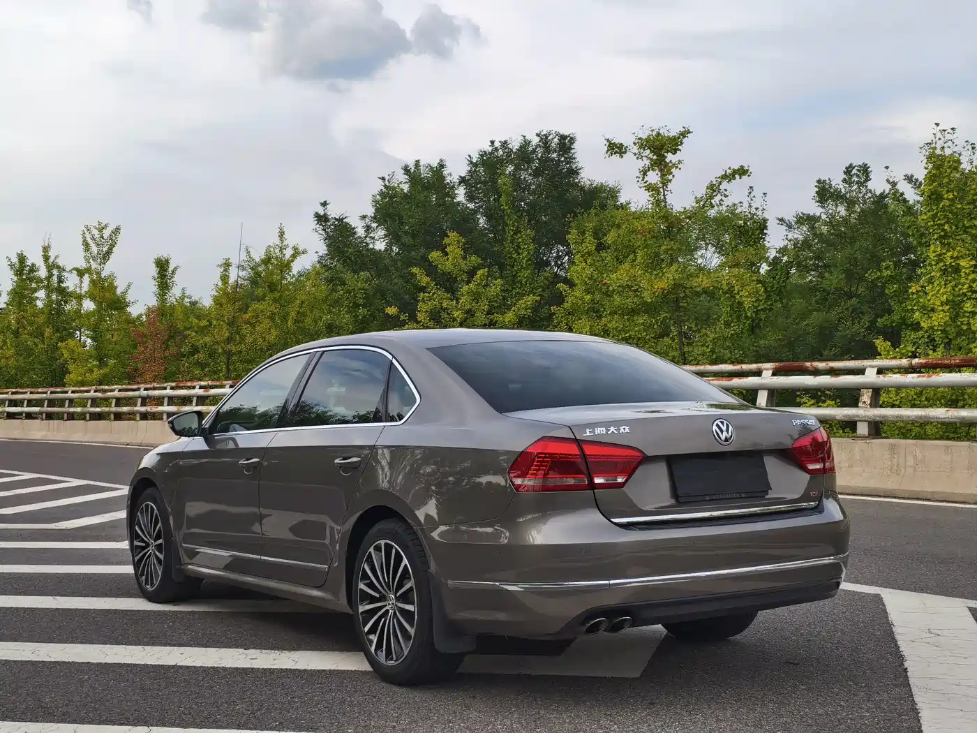 Фото 6 - Volkswagen Passat