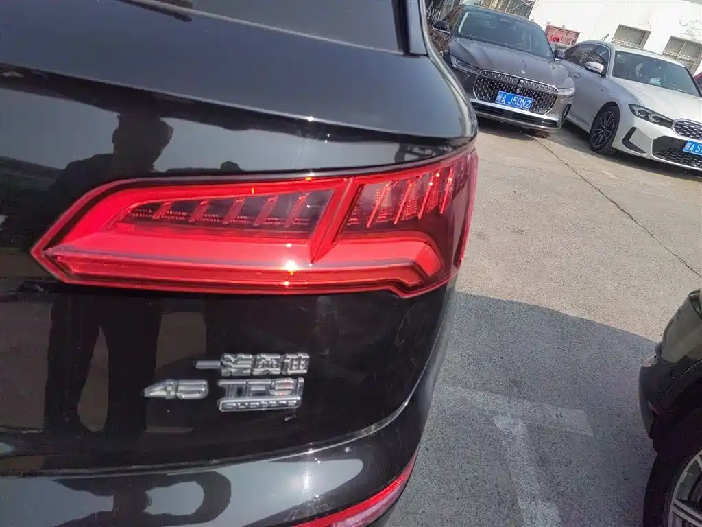 Audi Q5L 2020 45 TFSI Exclusive Fashion фото 8