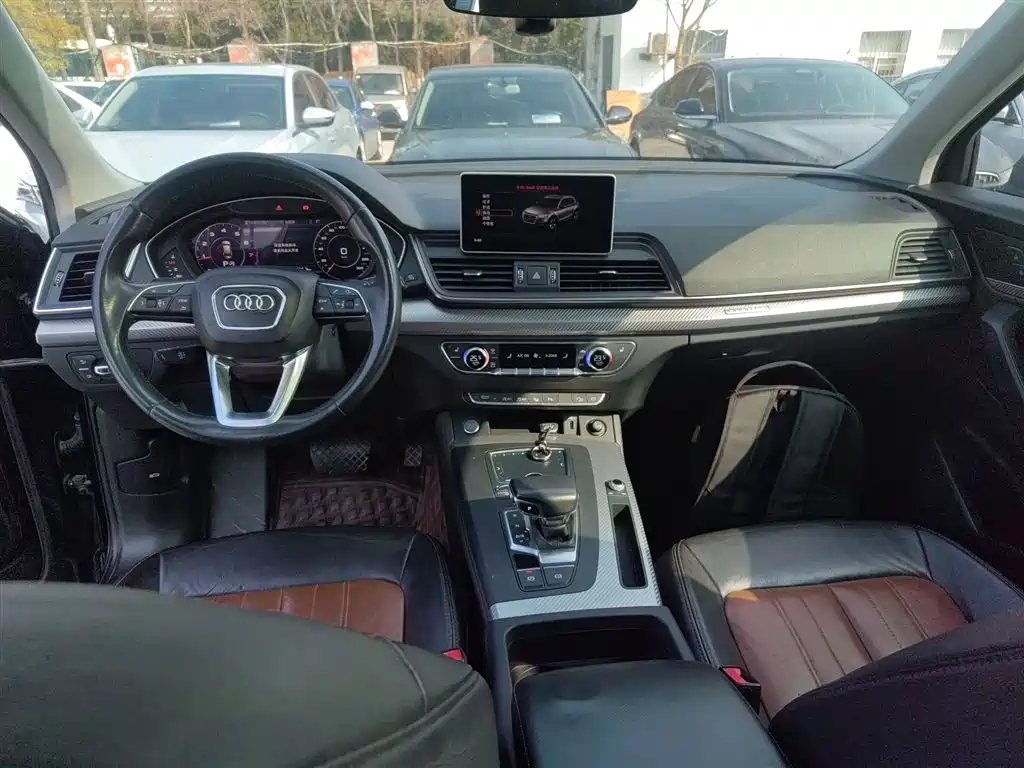 Audi Q5L 2020 45 TFSI Exclusive Fashion фото 10