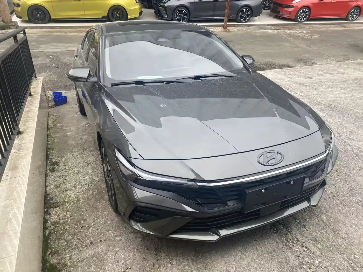 Hyundai Elantra 2023 1.5L CVT GLX Elite Edition фото 3