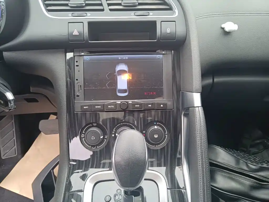 Peugeot 3008 2016 2015 2.0L Automatic Classic Edition