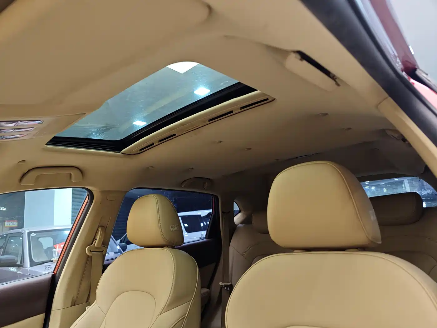 Haval H2 2015 1.5T Automatic 2WD Premium Edition фото 12