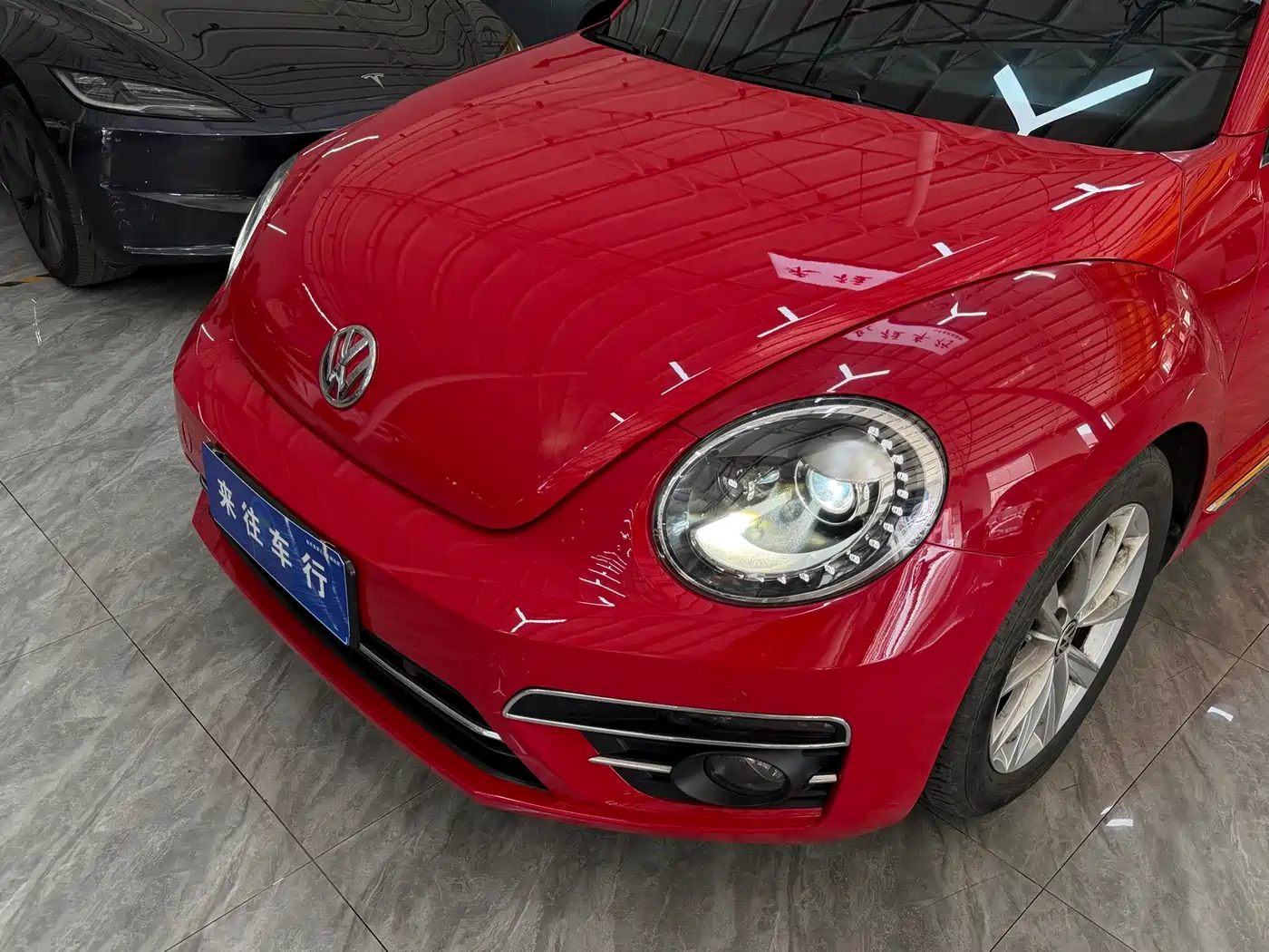 Volkswagen Beetle 2018 180TSI Trend Joy Edition фото 23