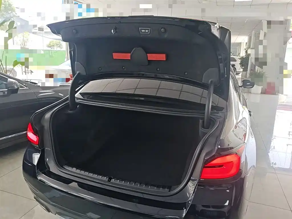 BMW 5 Series 2022 Model Third Facelift 530Li Premium M Sport Package фото 19