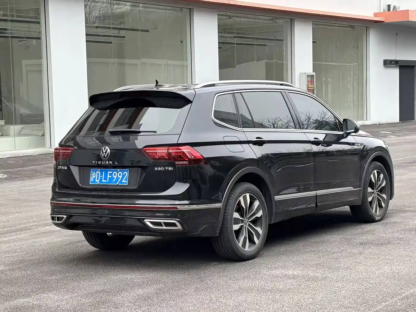 Volkswagen Tiguan L 2023 330TSI Auto 2WD R-Line Flagship Edition фото 5