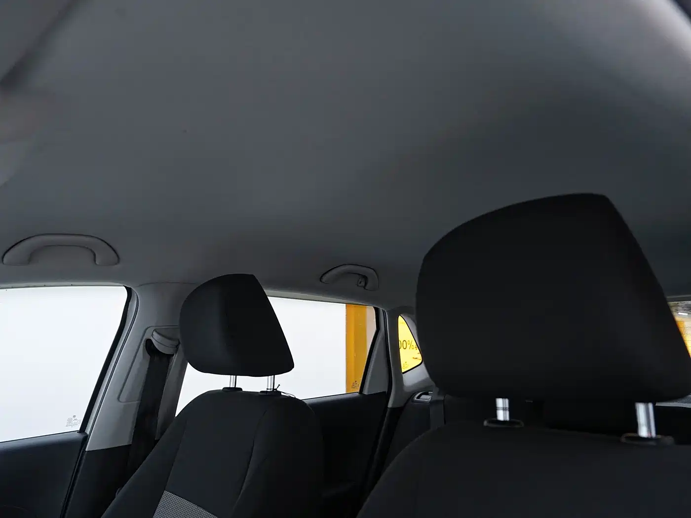 Volkswagen Polo 2016 1.4L Manual Trend фото 15