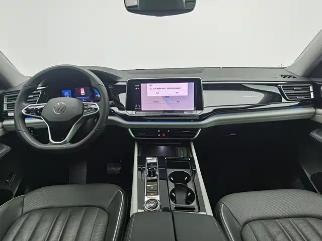 Volkswagen Teramont 2023 Facelift 380TSI AWD Prestige Luxury — фото 5