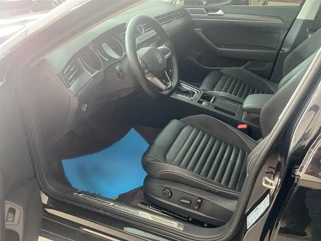 Volkswagen Magotan 2020 330TSI DSG Leading фото 12