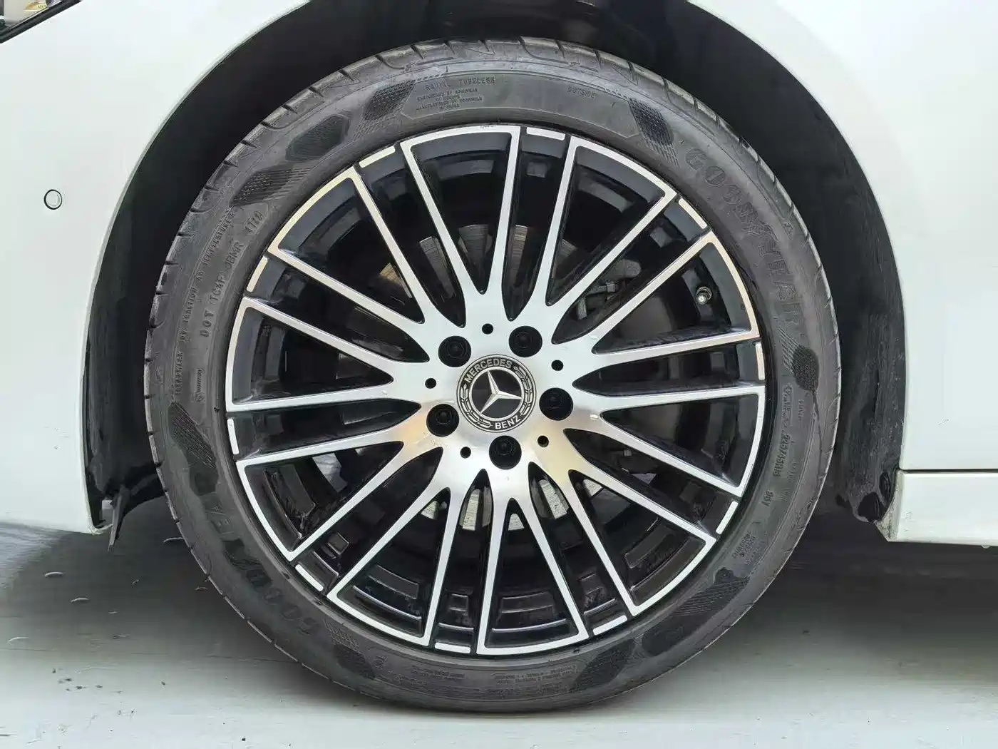 Mercedes-Benz C-Class 2023 Facelift C 260 L Sport Edition фото 27