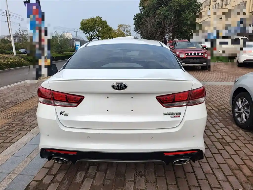 Kia K5 2016 1.6T Automatic GLS фото 6