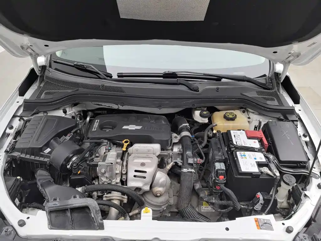 Chevrolet Monza 2019 2019 Redline 320T DCT Joy Edition China VI