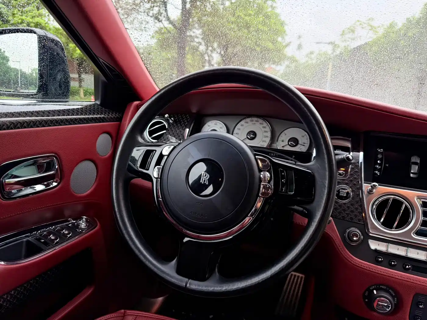 Фото 9 - Rolls-Royce Ghost