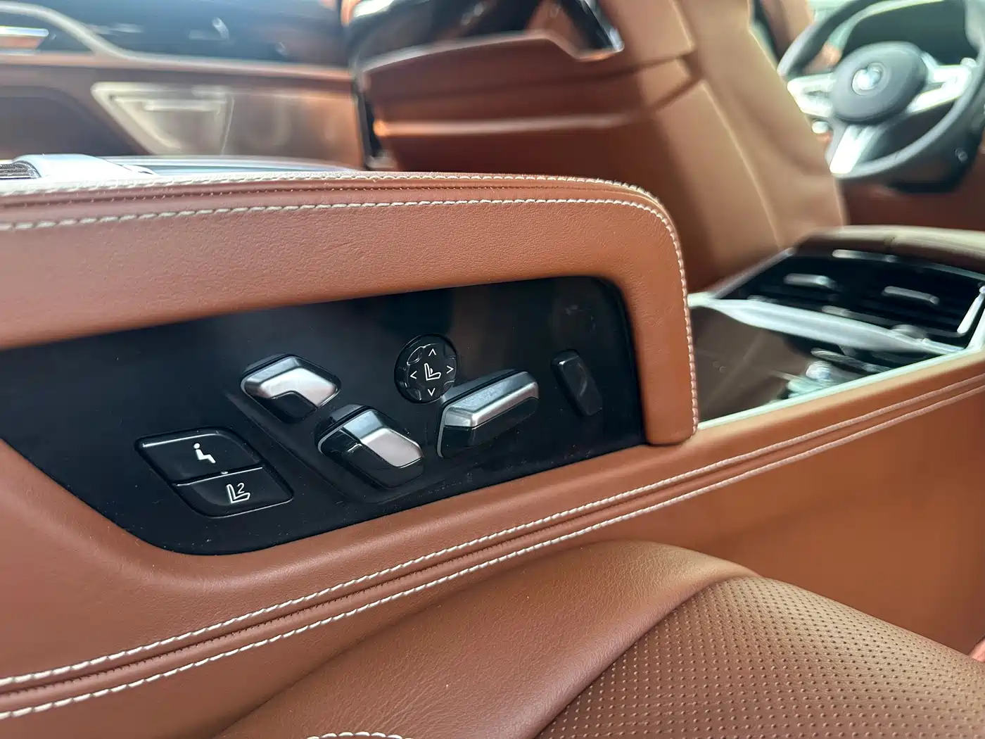 BMW 7 Series 2018 740Li xDrive Premium Type M Sport Package фото 20