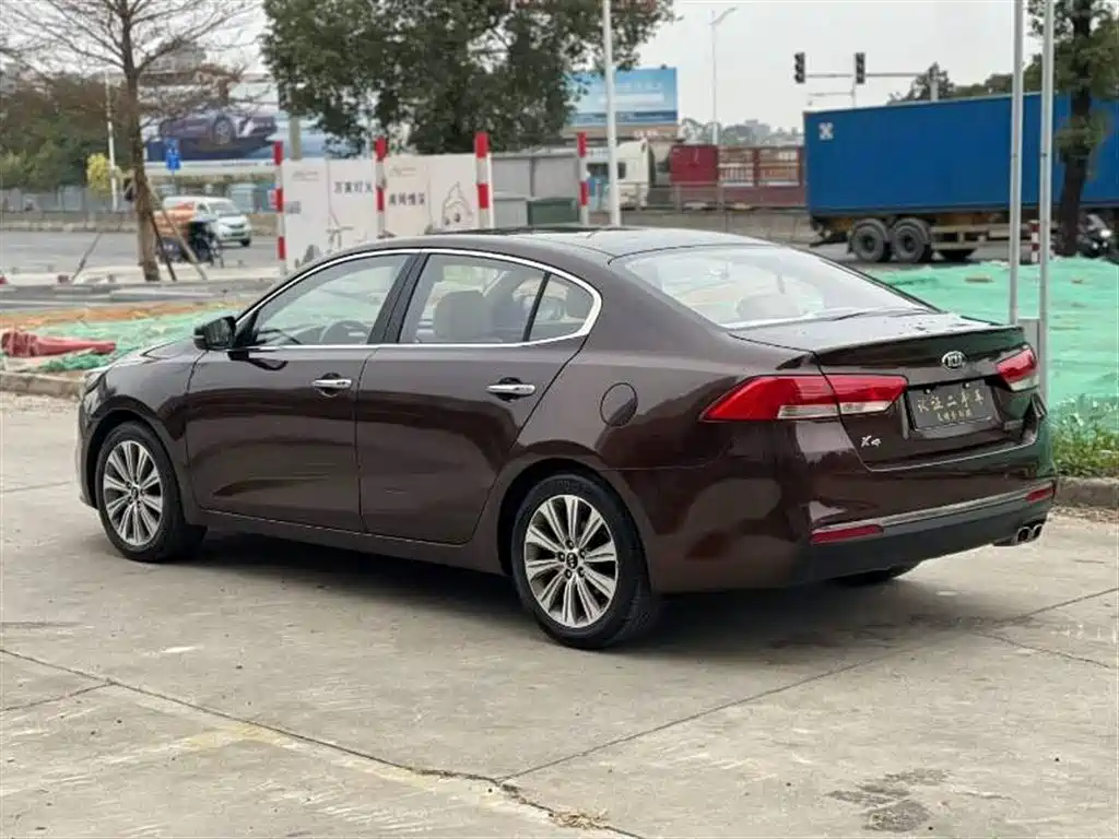 Kia K4 2014 1.8L Automatic DLX фото 7