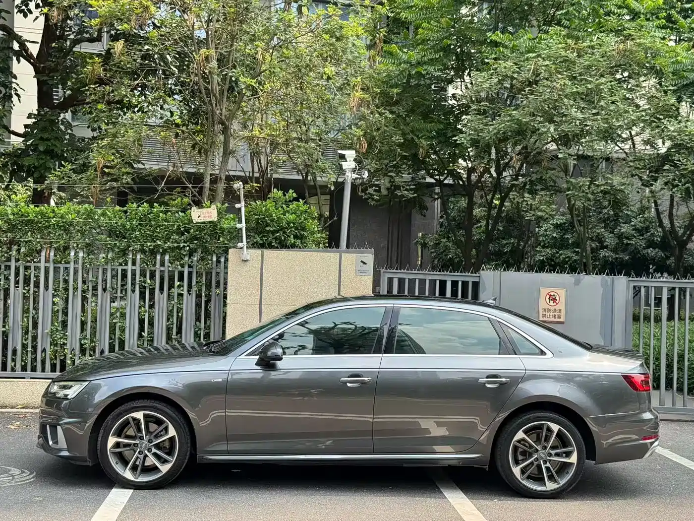 Audi A4L 2019 40 TFSI Sport (China VI) фото 3