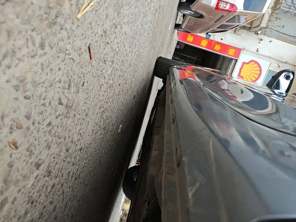 Photo 22 - Roewe i5