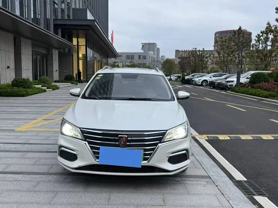 ROEWE EI5