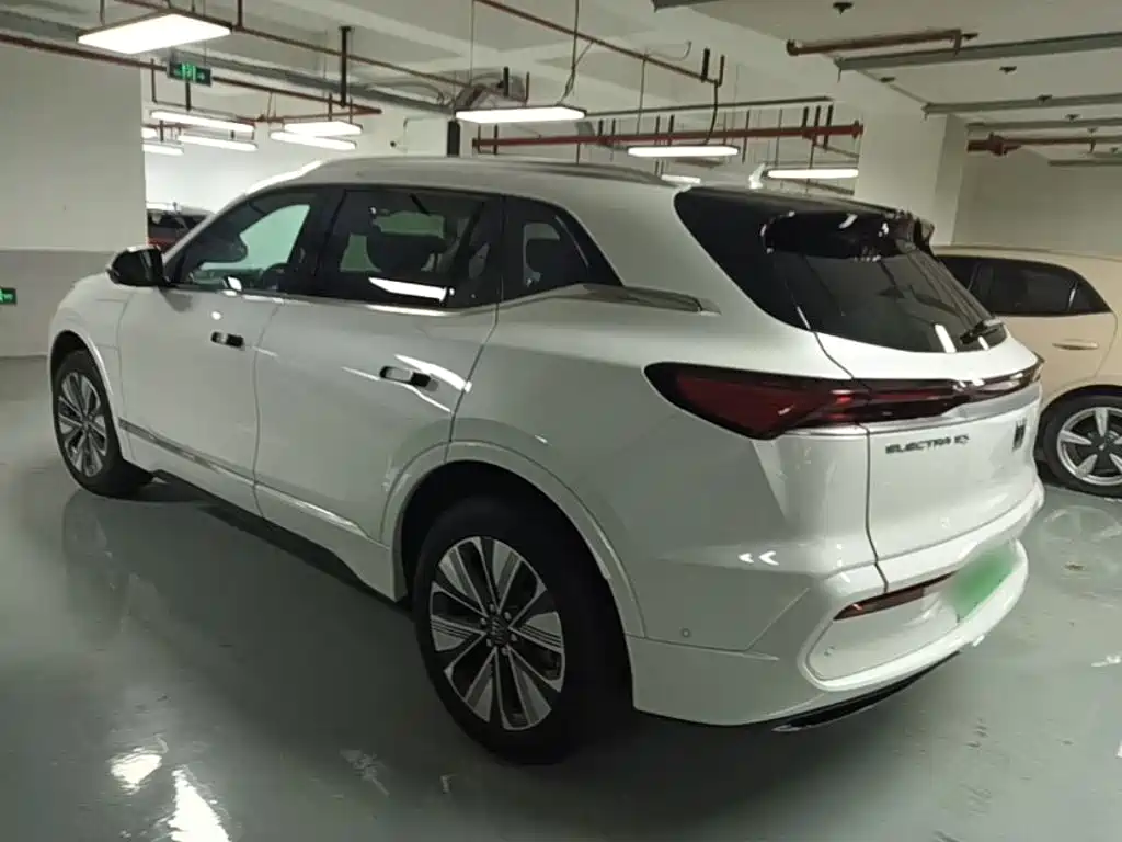 2025 Buick E5