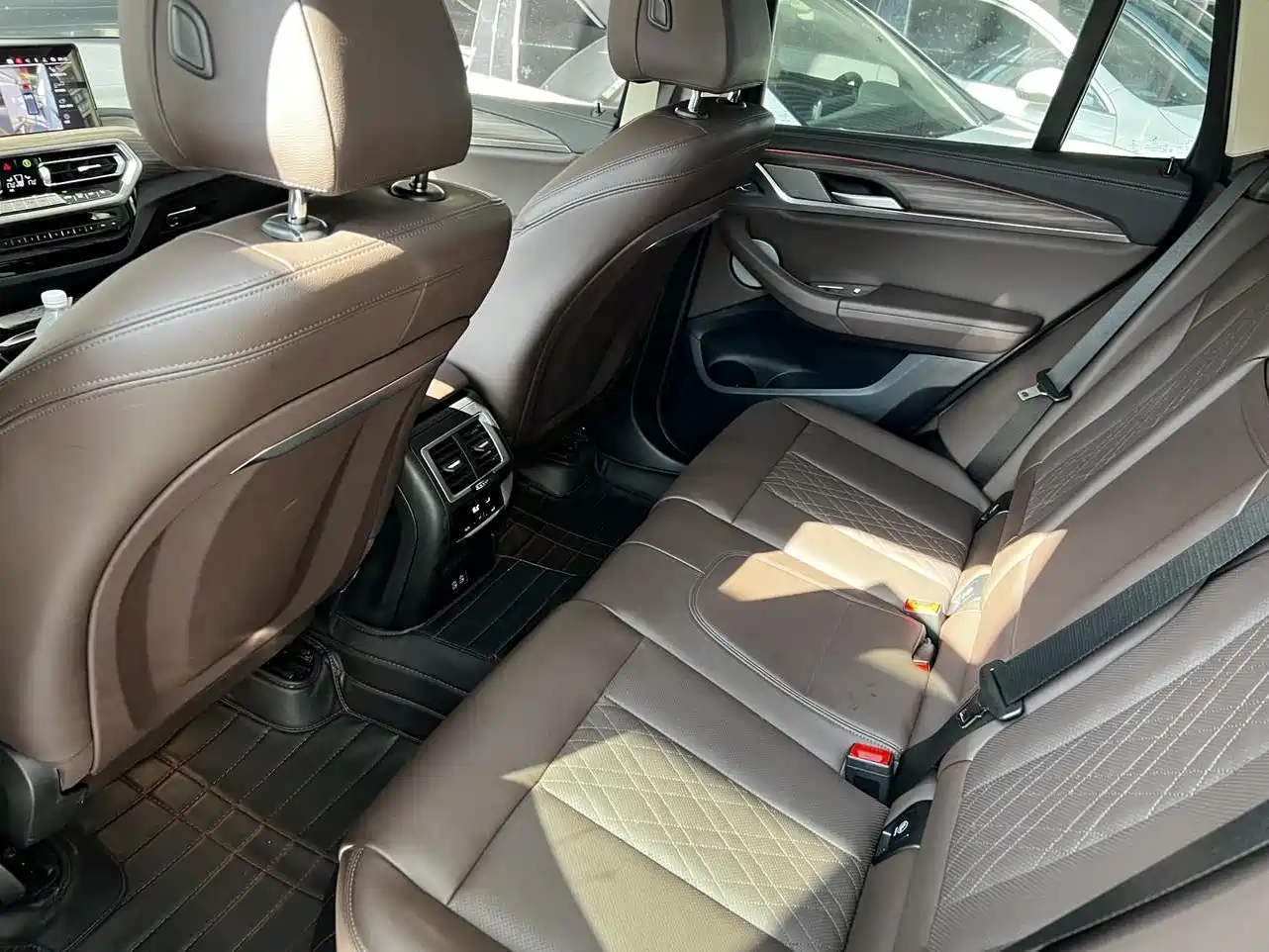 BMW X3 2022 Facelift xDrive30i Leading M Shadow Edition фото 12