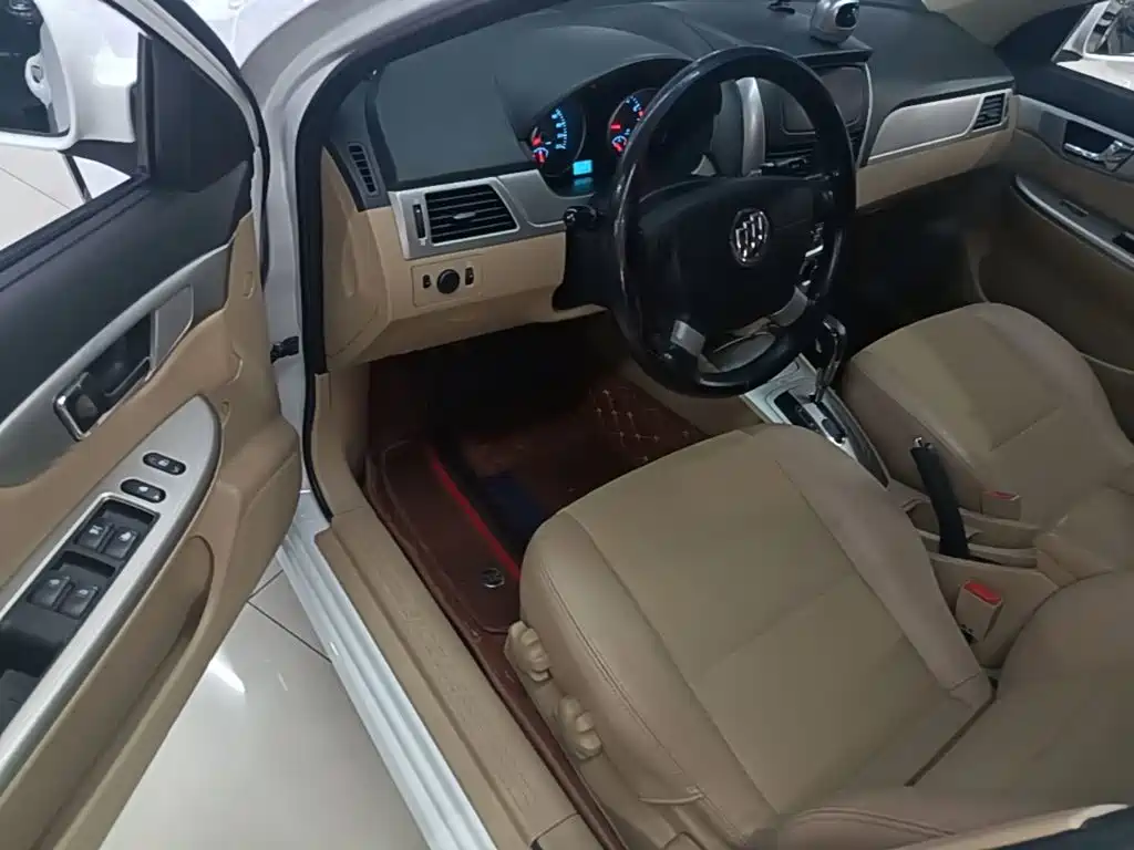 Фото 16 - Buick Excelle