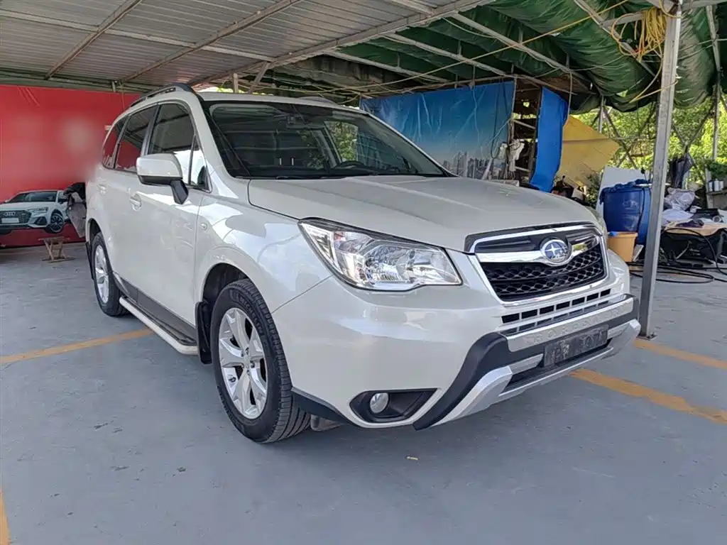 Subaru Forester 2014 2.5i Automatic Elite Edition фото 4