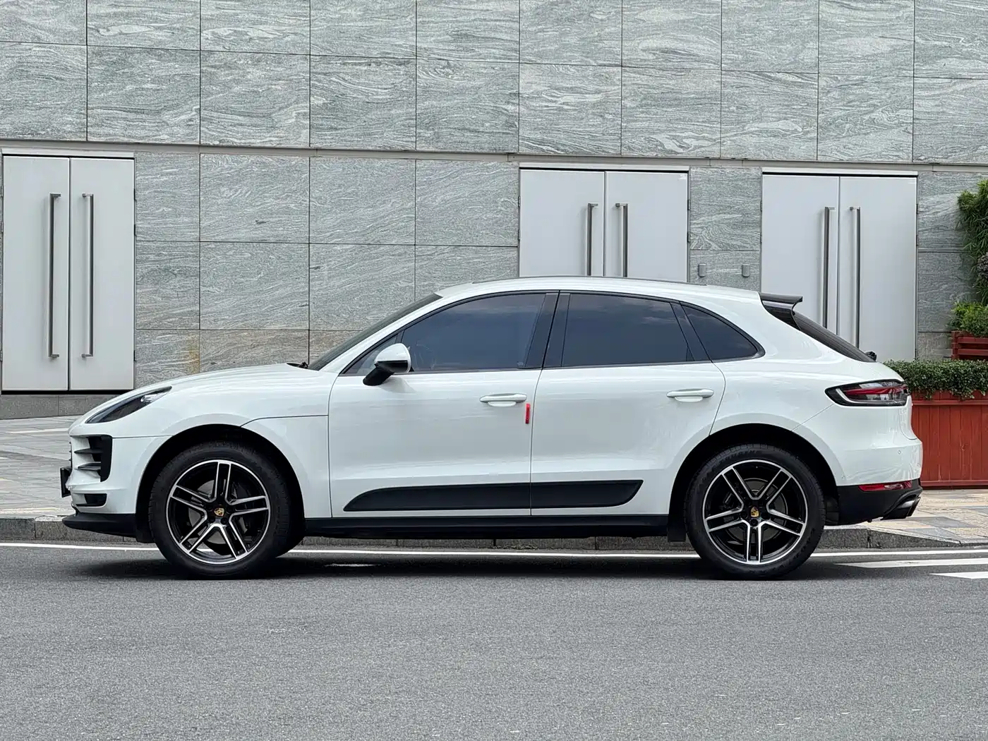 Porsche Macan 2021 Macan 2.0T фото 3