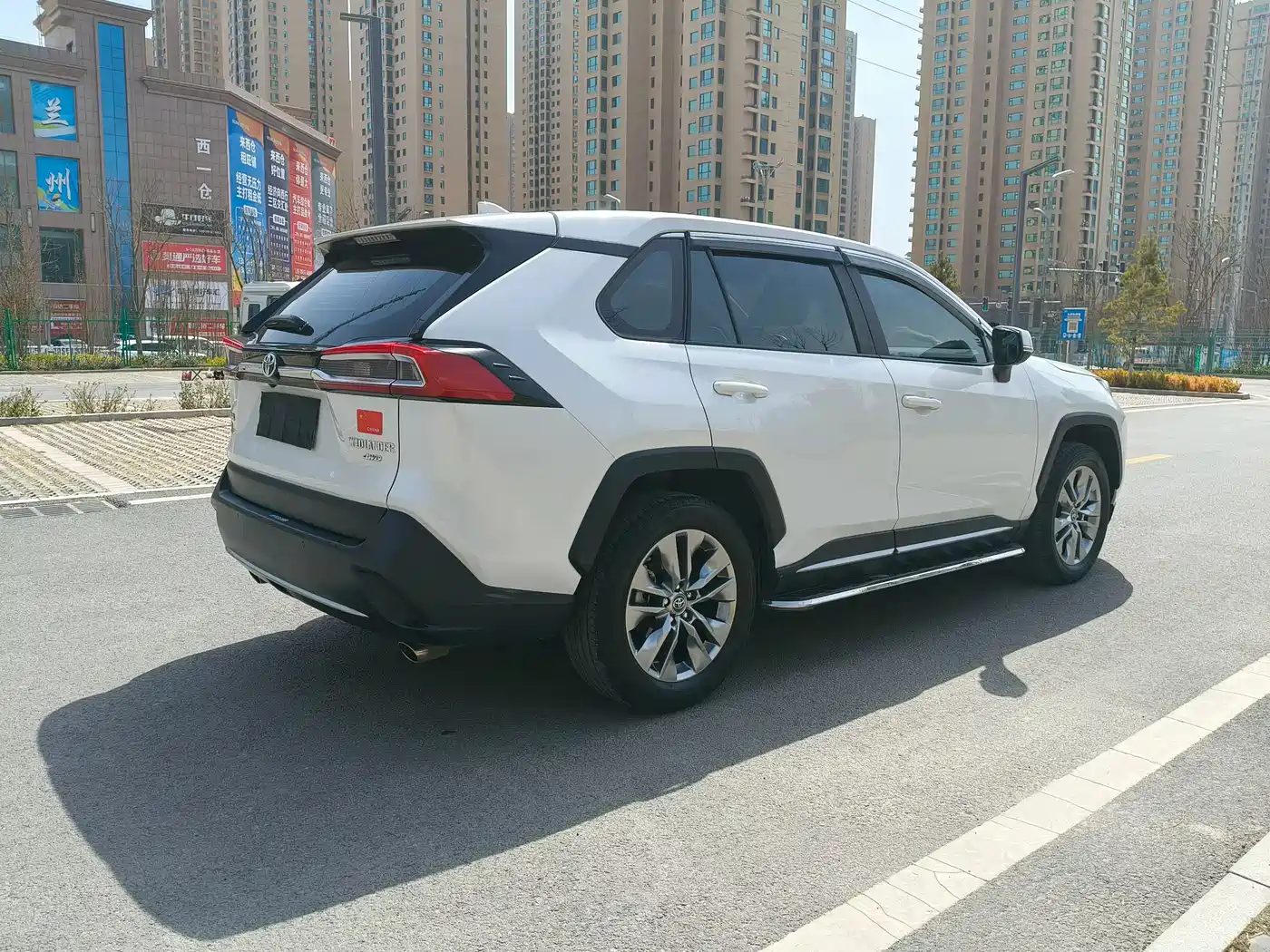 Toyota Wildlander 2022 2.0L CVT AWD Luxury Edition фото 6