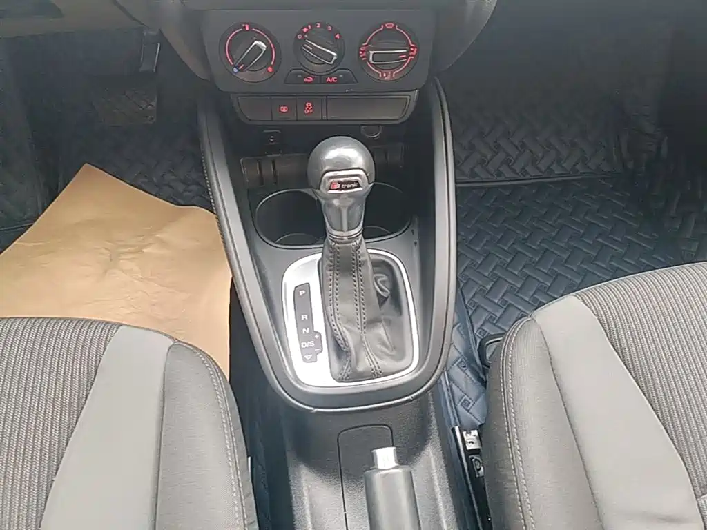 Audi A1 2016 30 TFSI Sportback Design Style Edition фото 14