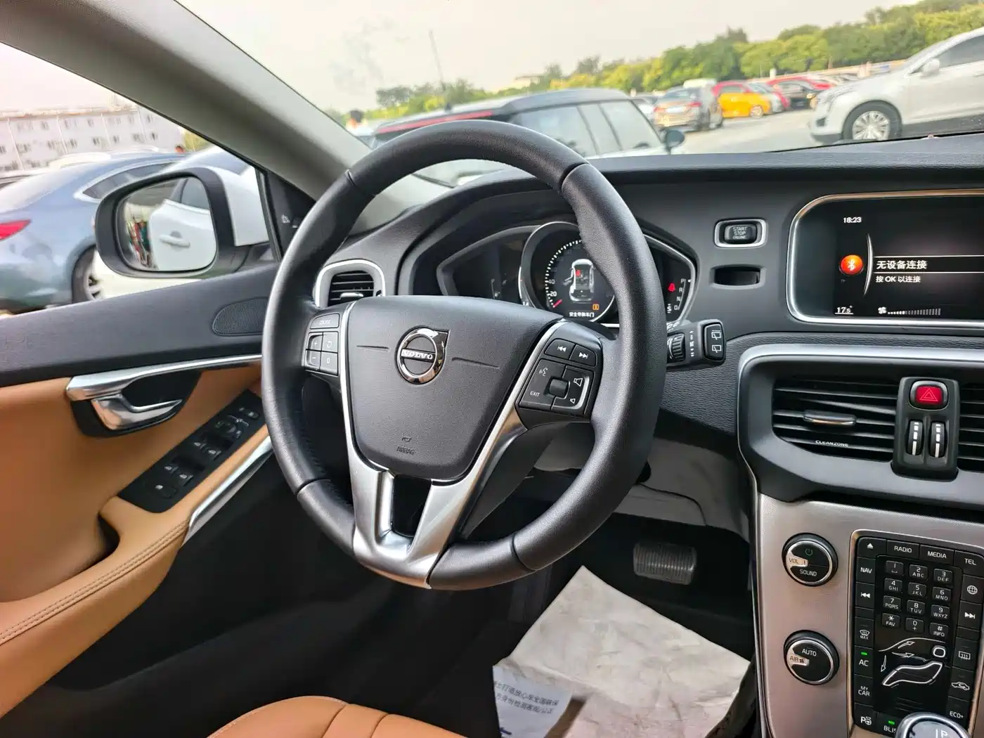 Volvo V40 2018 2018 T3 R-Design Edition