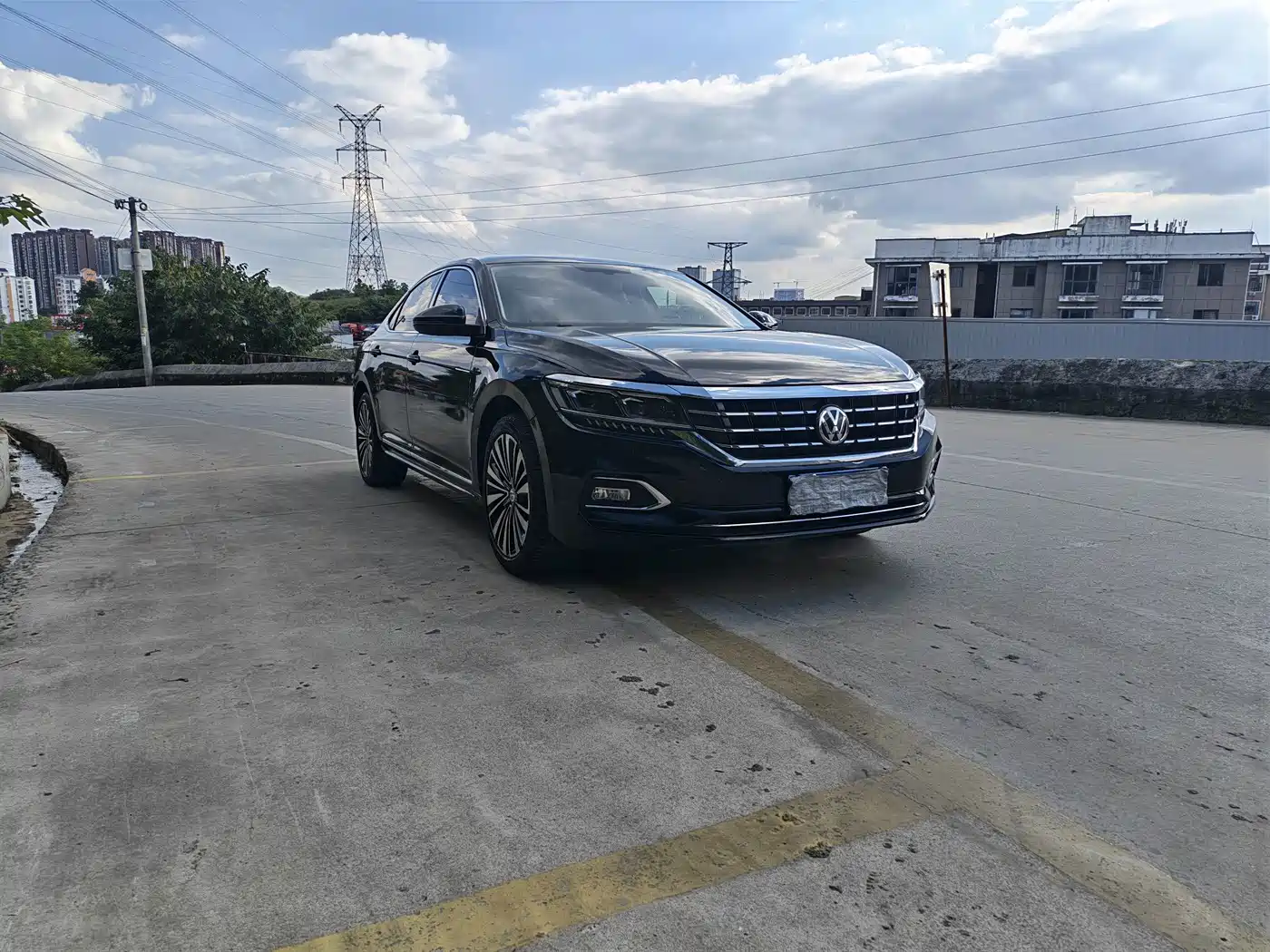 Фото 1 - Volkswagen Passat