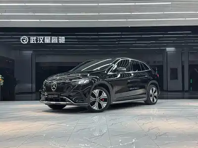 Mercedes-Benz EQE SUV
