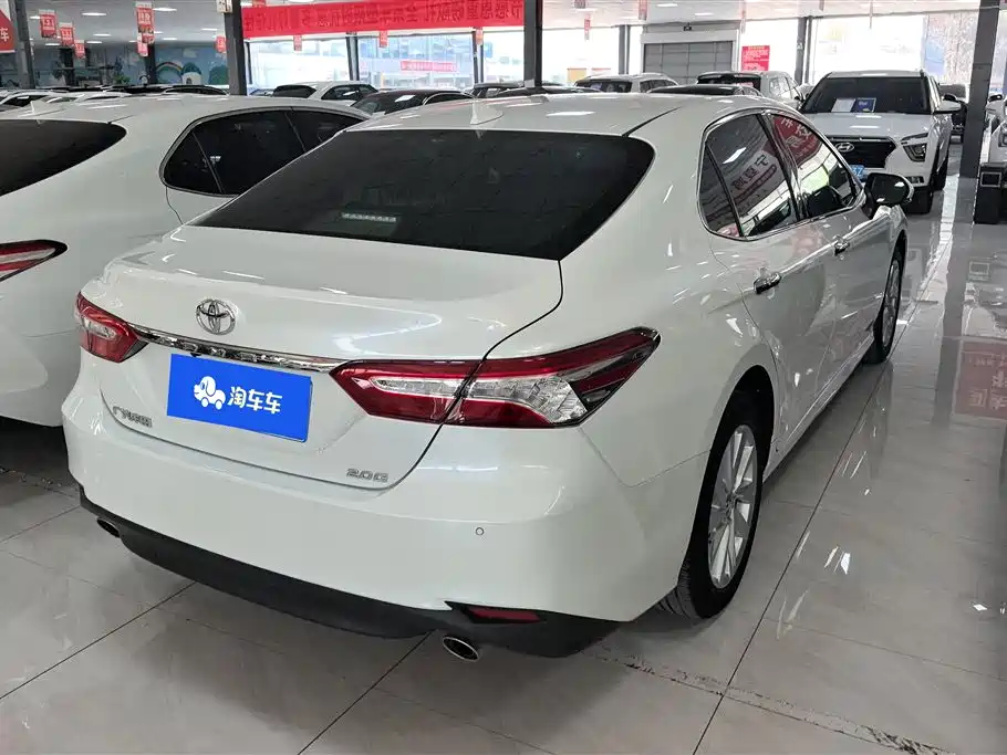 Toyota Camry 2021 2.0G Luxury Edition фото 3