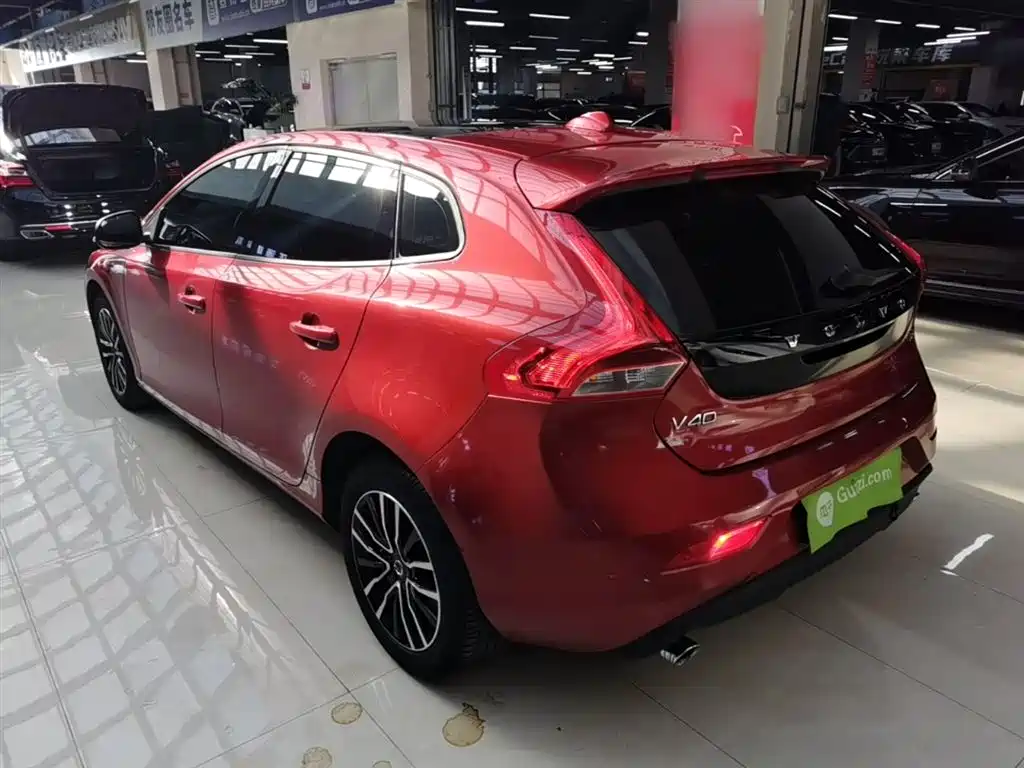 Volvo V40 2019 2019 T3 Momentum
