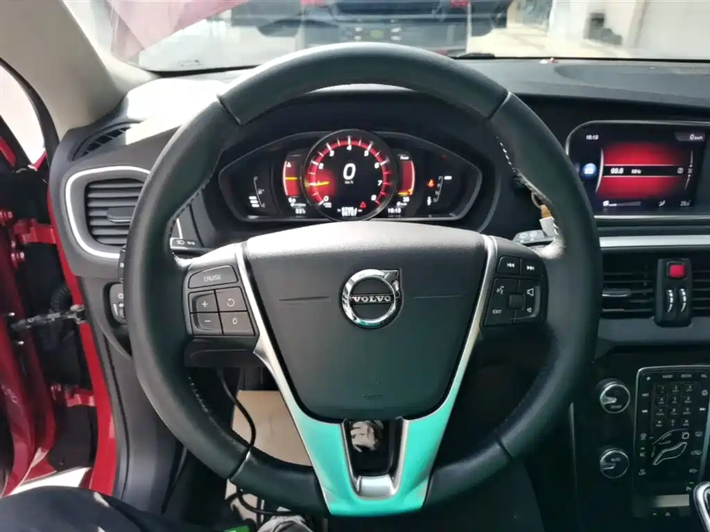 Volvo V40 2019 2019 T3 Momentum