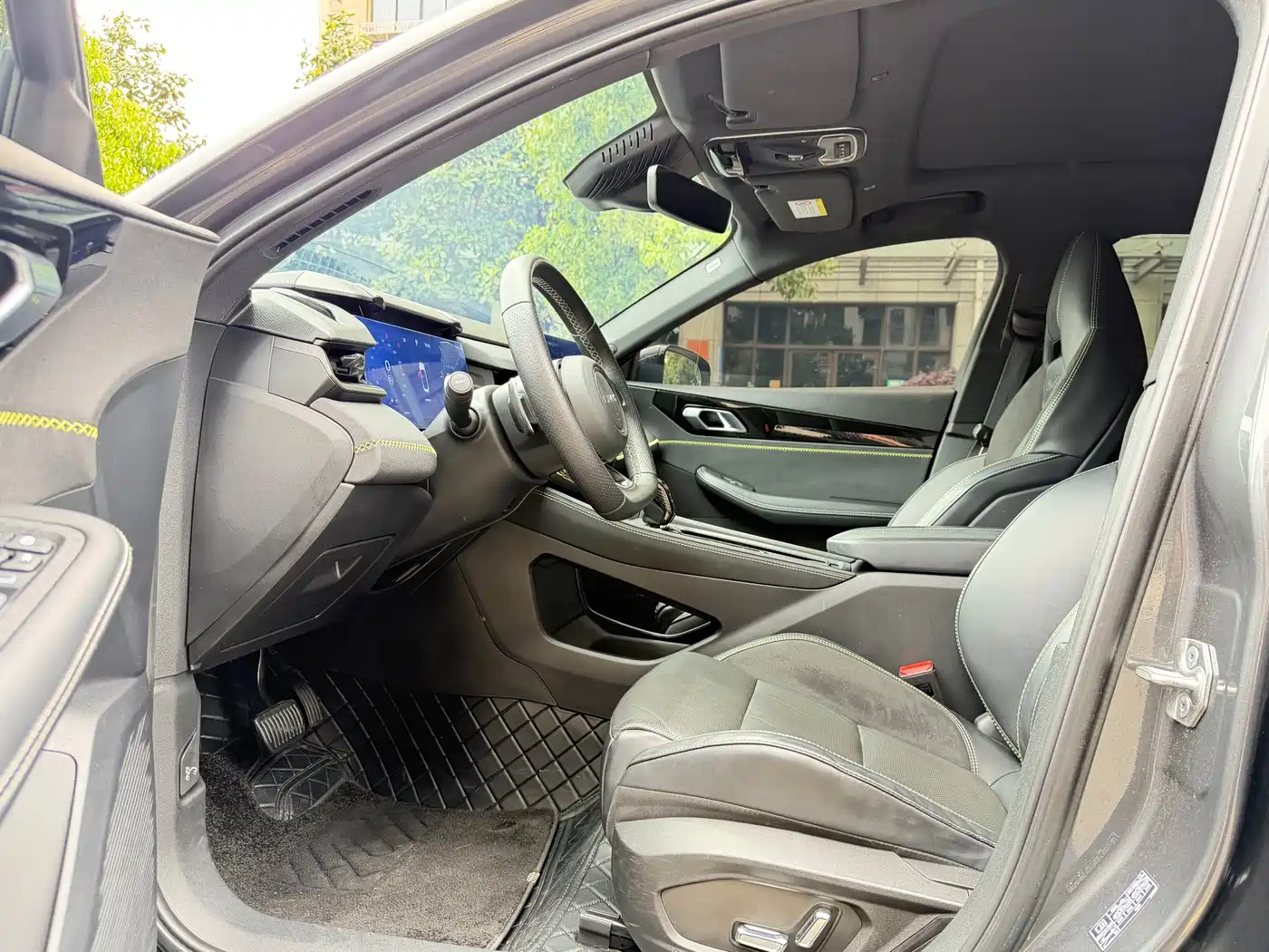 Lynk & Co 03 2023 1.5TD DCT Power Pro фото 4