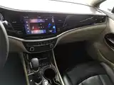 Photo 13 - Buick Verano