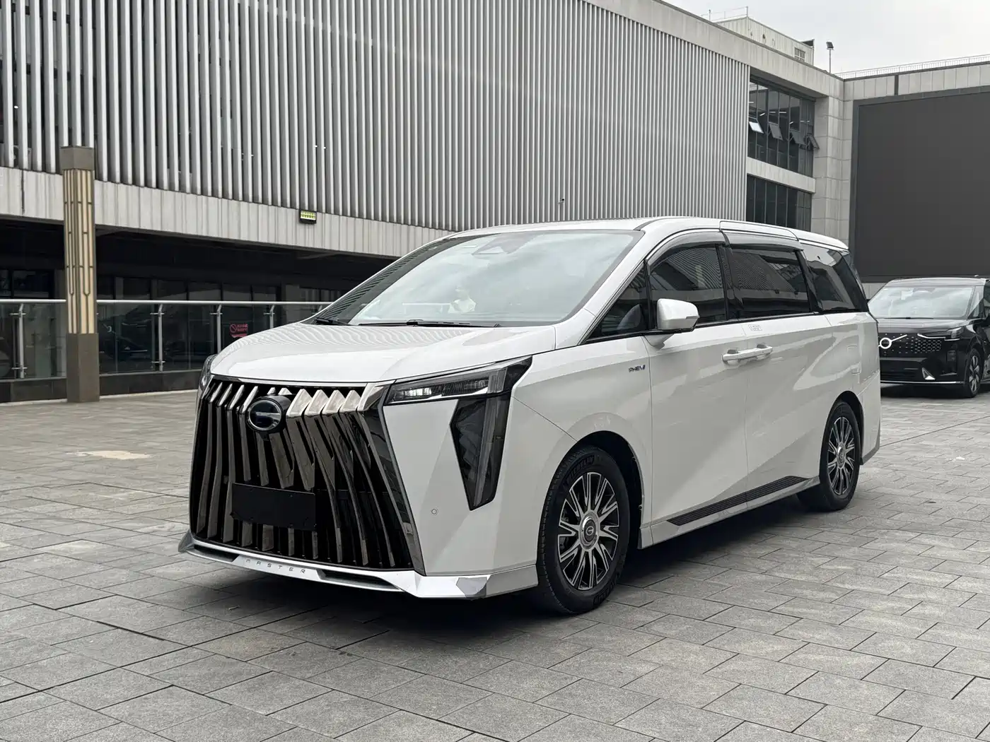 Photo 1 - GAC Trumpchi Trumpchi E9